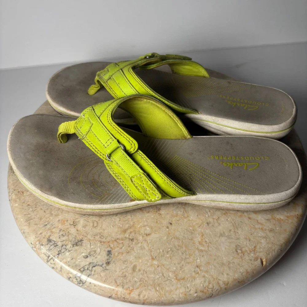 Clarks Cloudsteppers Arla Glitz Sandals 8 Lime Green Adjustable Flip Flops